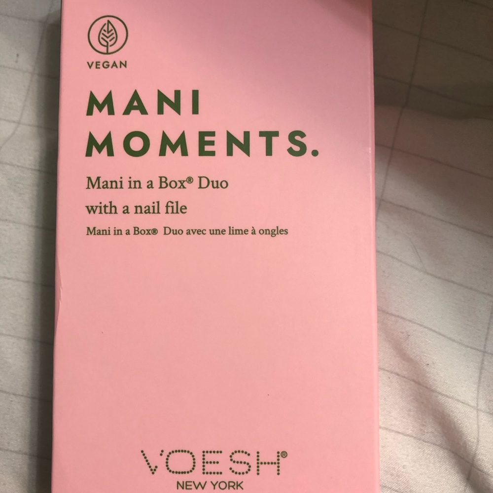 Mani Moments Manicure in a Box🛍